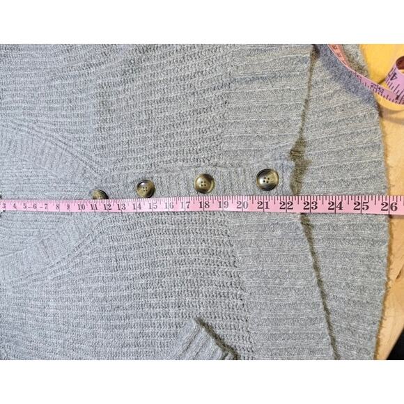 American Eagle Buttoned Boxy Cardigan Sweaters Size XS Oversized Gray Green Cozy - Picture 4 of 16